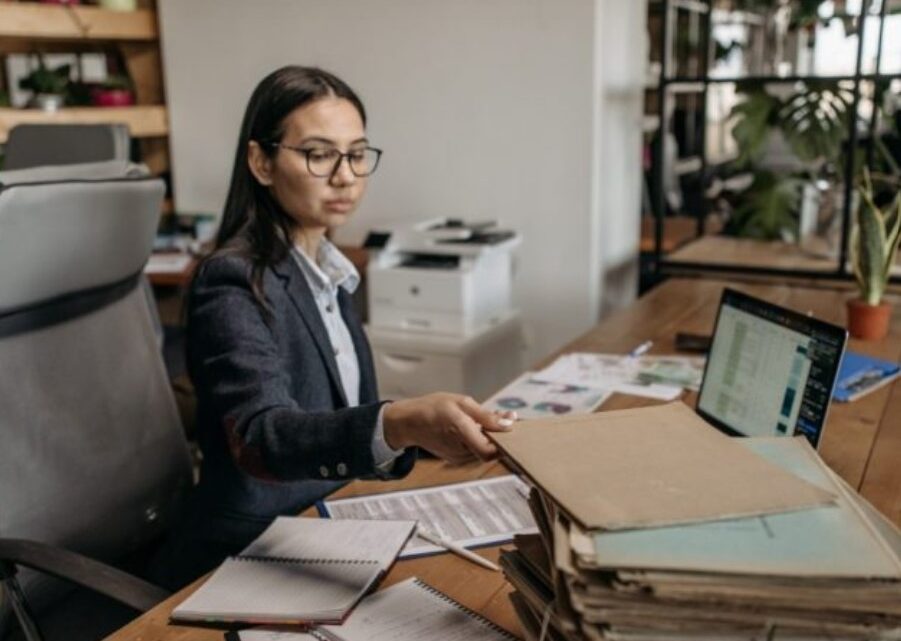 K-TECH SOLUTIONS COMPANY LIMITED (NASDAQ: KMRK) MENGUMUMKAN PENGEMBANGAN PRODUK KECERDASAN BUATAN (AI) DAN ANTARMUKA OTAK-KOMPUTER UNTUK BOARDWARE INTELLIGENCE TECHNOLOGY LIMITED (1204.HK)