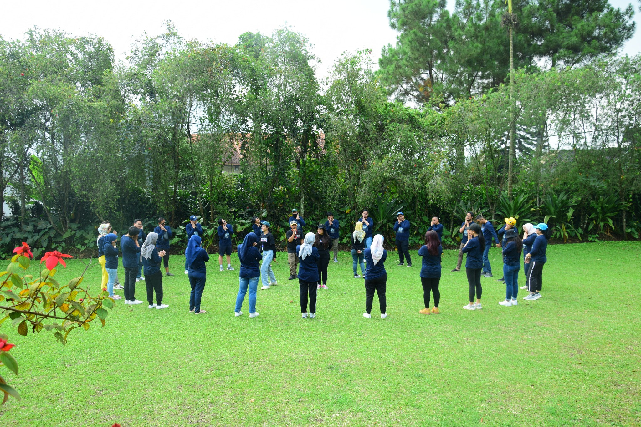 Balkoters Gelar Santunan, Anak Yatim Kebon Sirih Tersenyum Bahagia
